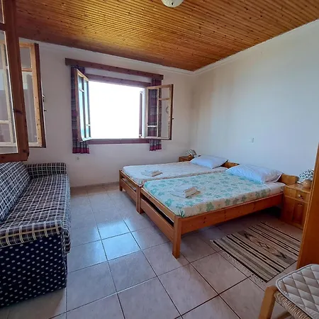 アパート Ithaka 3 *